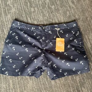 Dockers Essential Shorts featuring a white anchor print